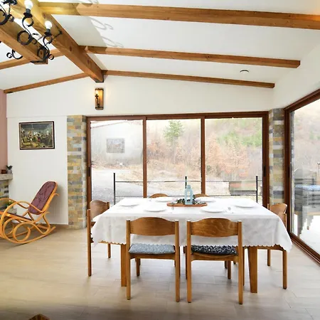 за гости ингилизовата къща Guest house *