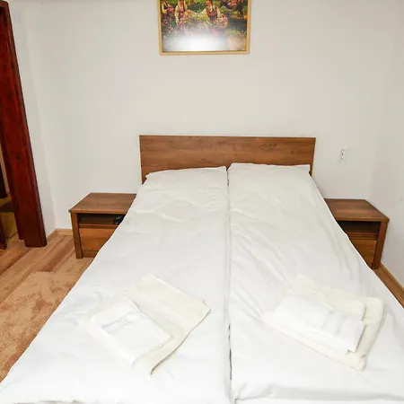 за гости ингилизовата къща