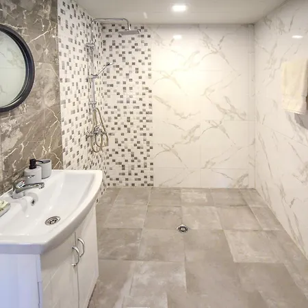 за гости ингилизовата къща Guest house Padala