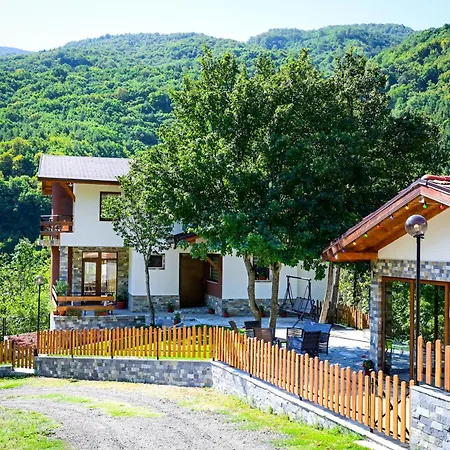за гости ингилизовата къща 3*
